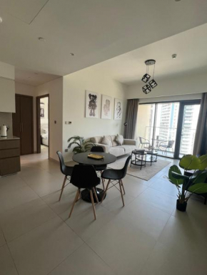 Burj Royale - Luxurious Apartment Near Burj Khalifa & Dubai Mall